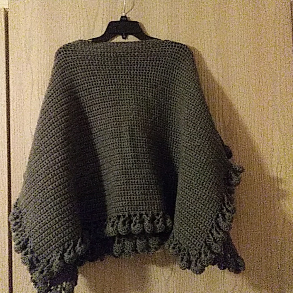 Crochet Poncho - Picture 2 of 5